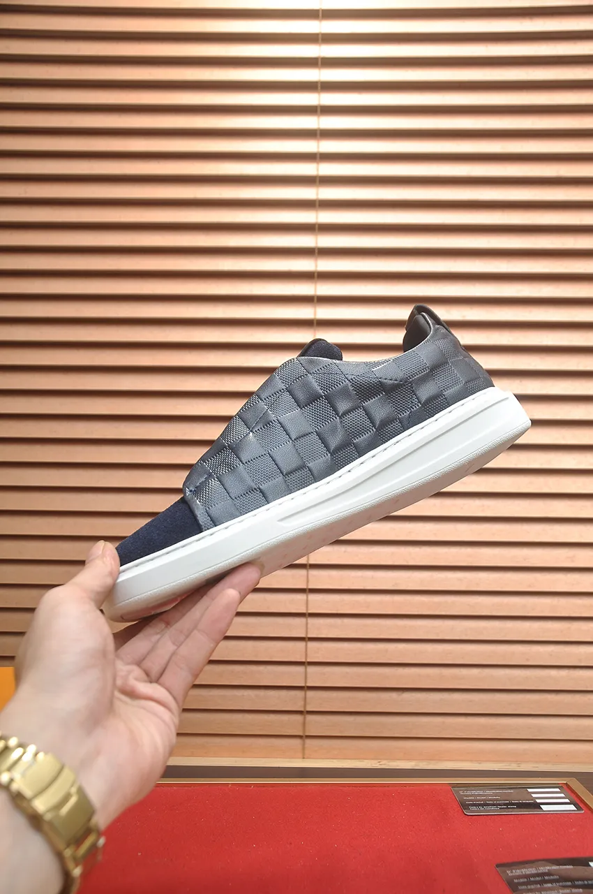 Men's shoes💰460💶【LOUIS VUITTON】Same model from LV.Louis Vuitton official website [satisfied] original single hot model LV original factory cowhide material👑1:1 original plate sheepskin lining, body accessories one to one mold opening💪 counter quality 🙏 Dear friends, if you still worry about wearing matching shoes💋, then these shoes are your best choice🎁🎁! 38-45 (45 is custom-made and cannot be returned or exchanged)